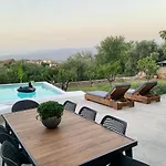 וילה The Backyard *