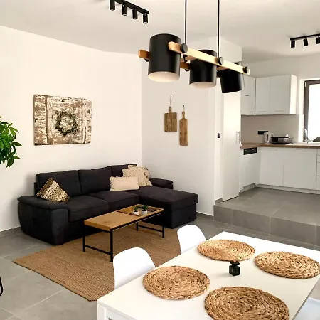 Villa The Backyard Eva