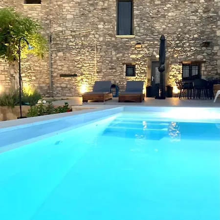 The Backyard Villa Eva